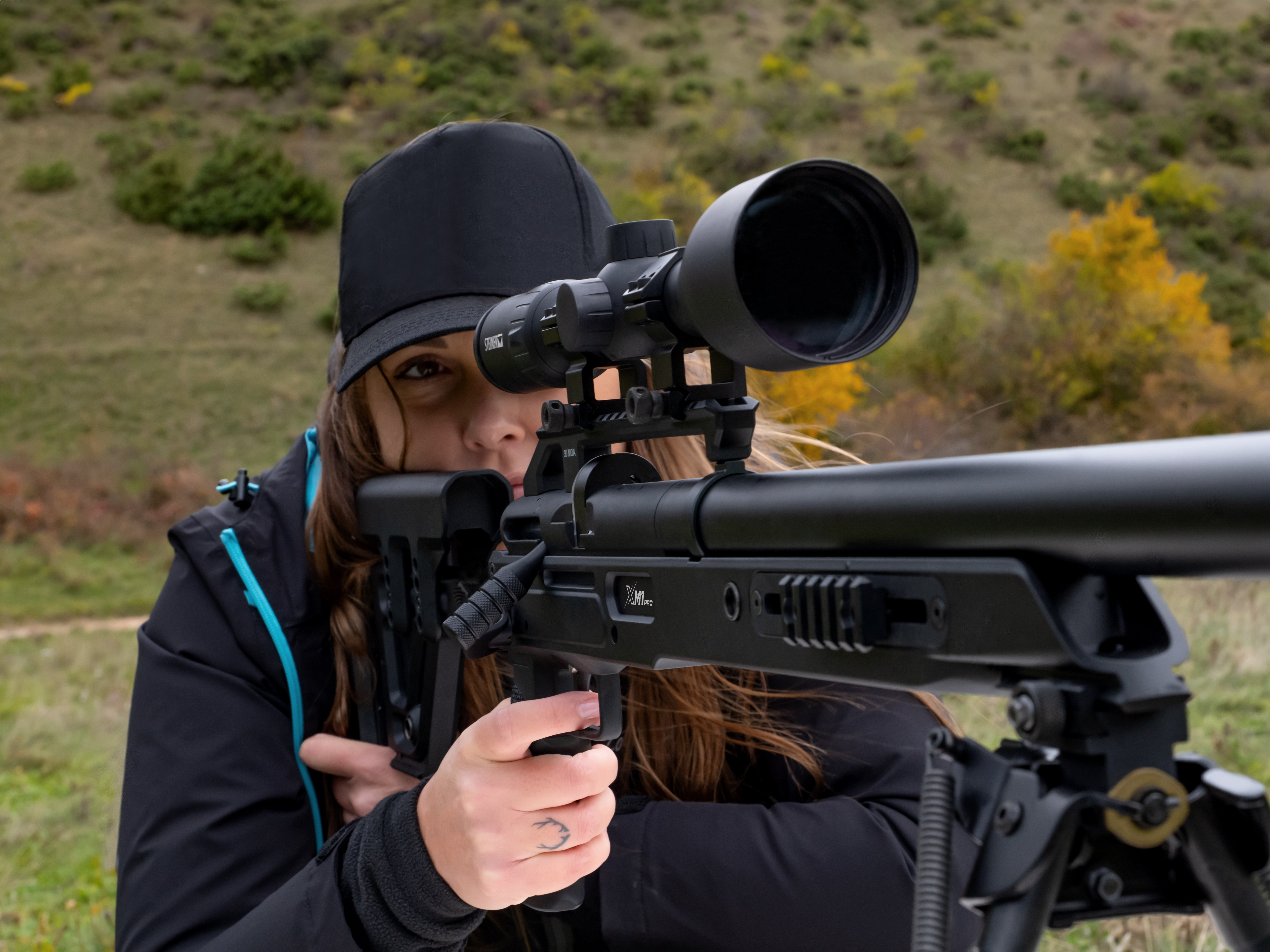 XM1 Pro Lifestyle_04.jpg